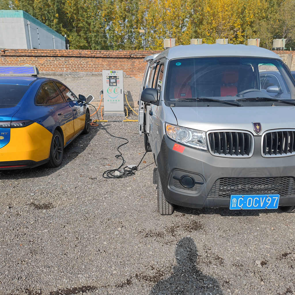 �Ͳ��������磺����Դ�����ƶ���� + ��Ԯ��磬˫��������