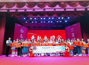 ������������������רת����